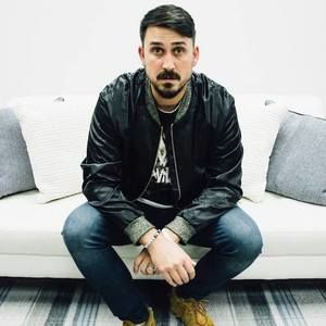 Meet your Posher, Adam